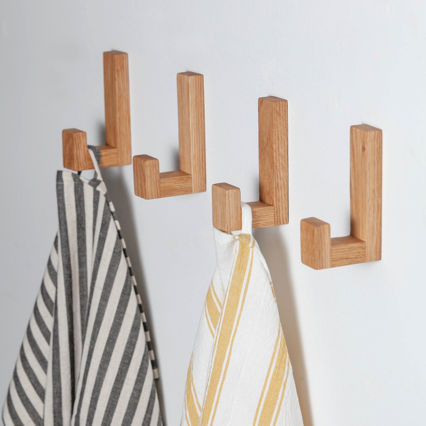 Self-adhesive hooks made of oak wood, Craman #SADH5