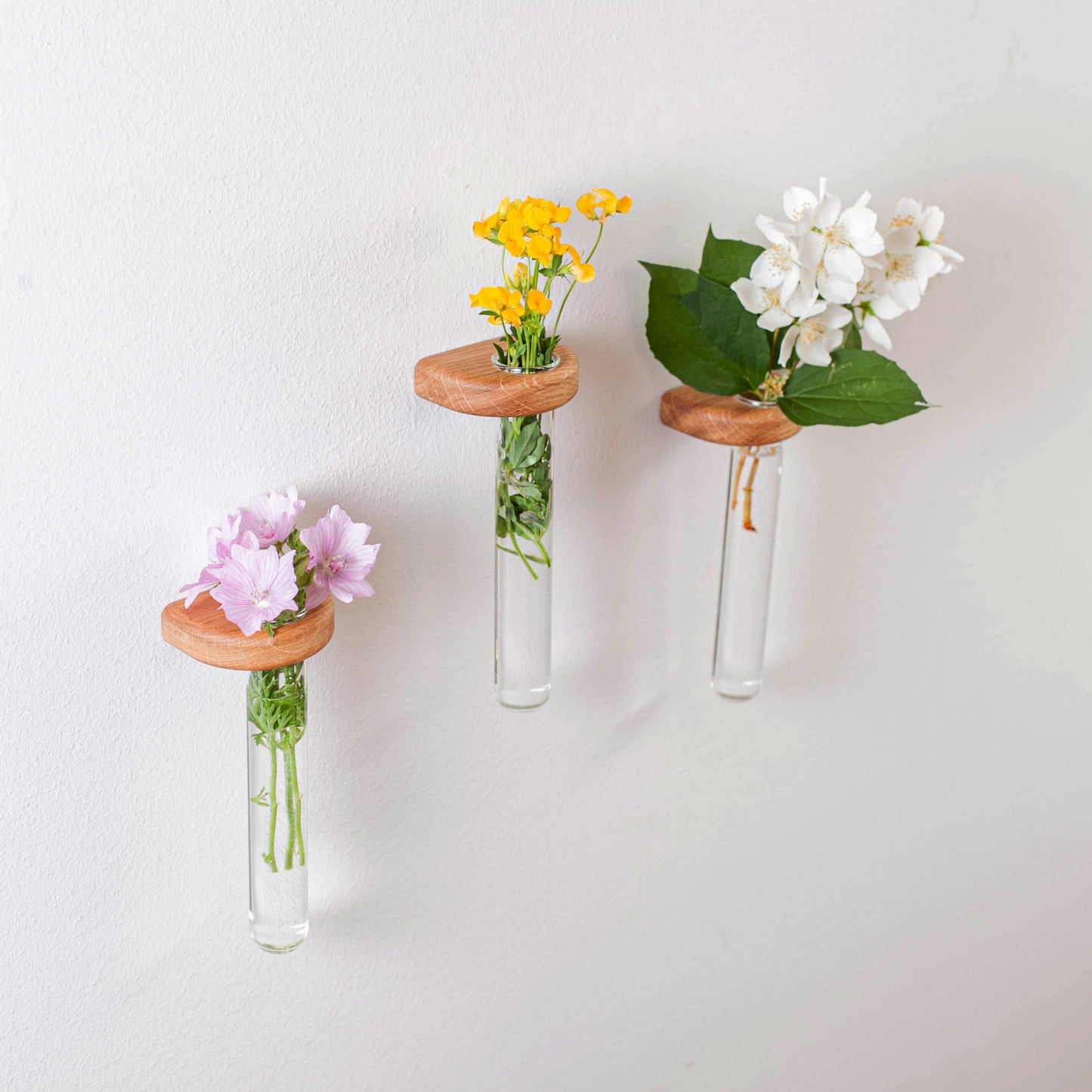 Wandvase aus Eiche