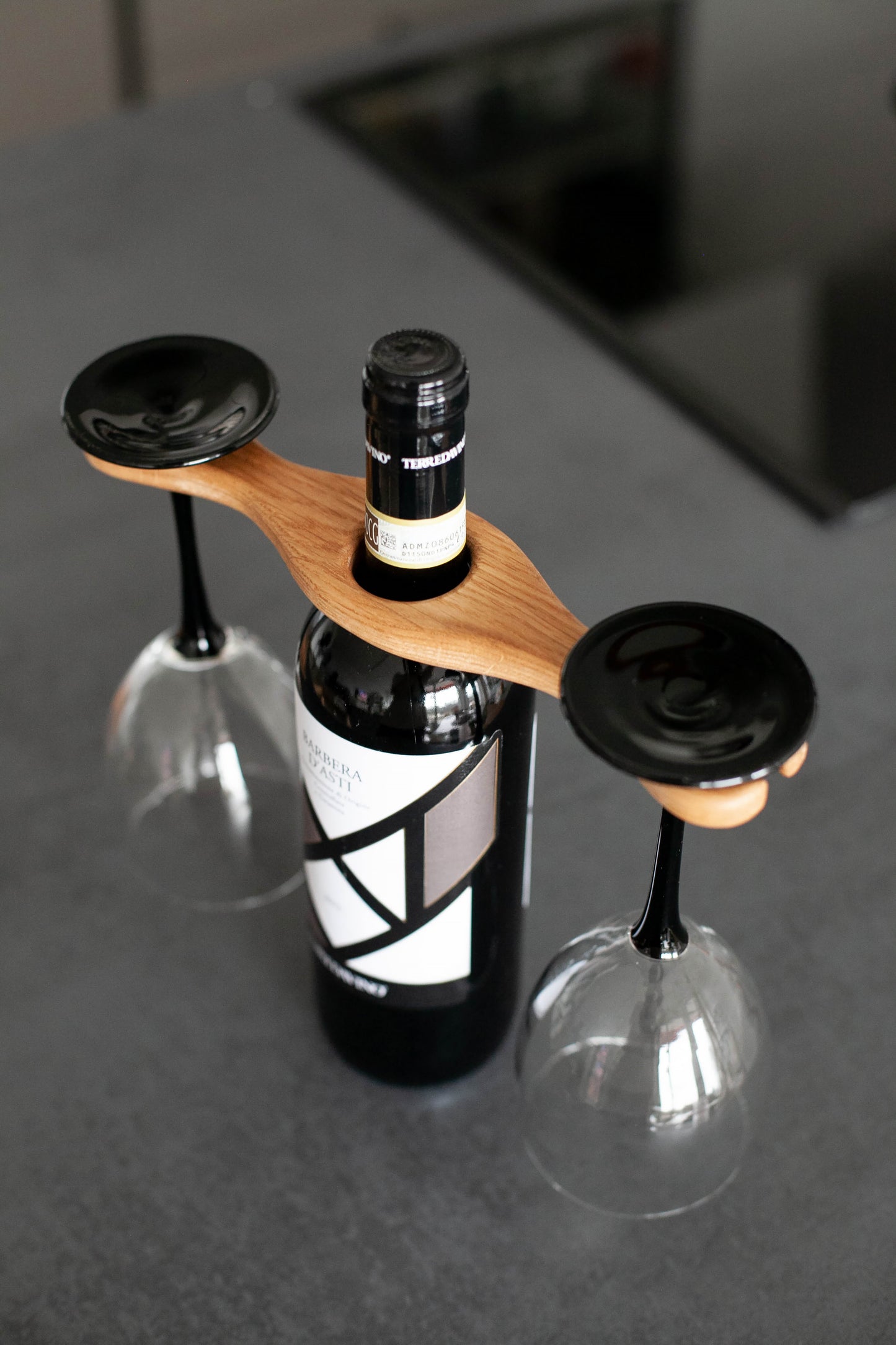 Weinglashalter aus Eiche