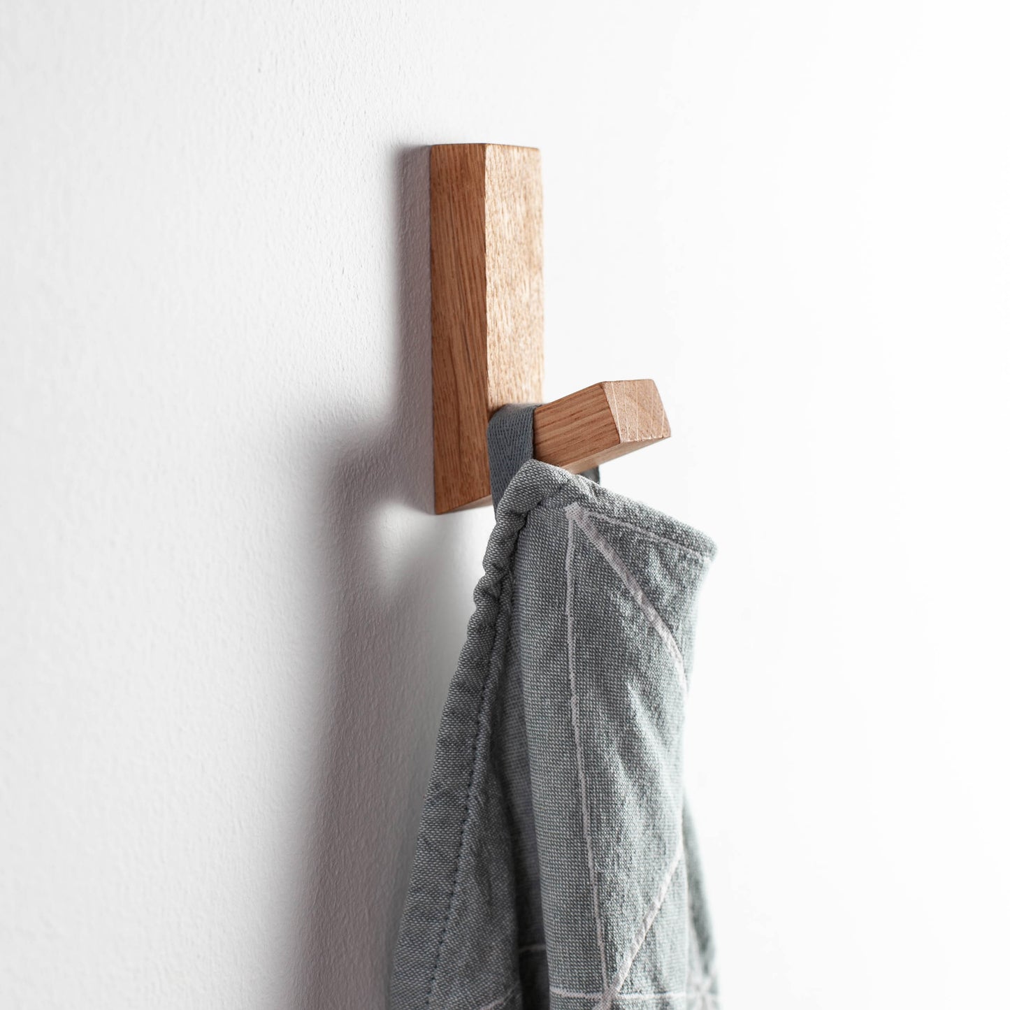 Crochet adhésif en chêne, Craman #SADH Triangle