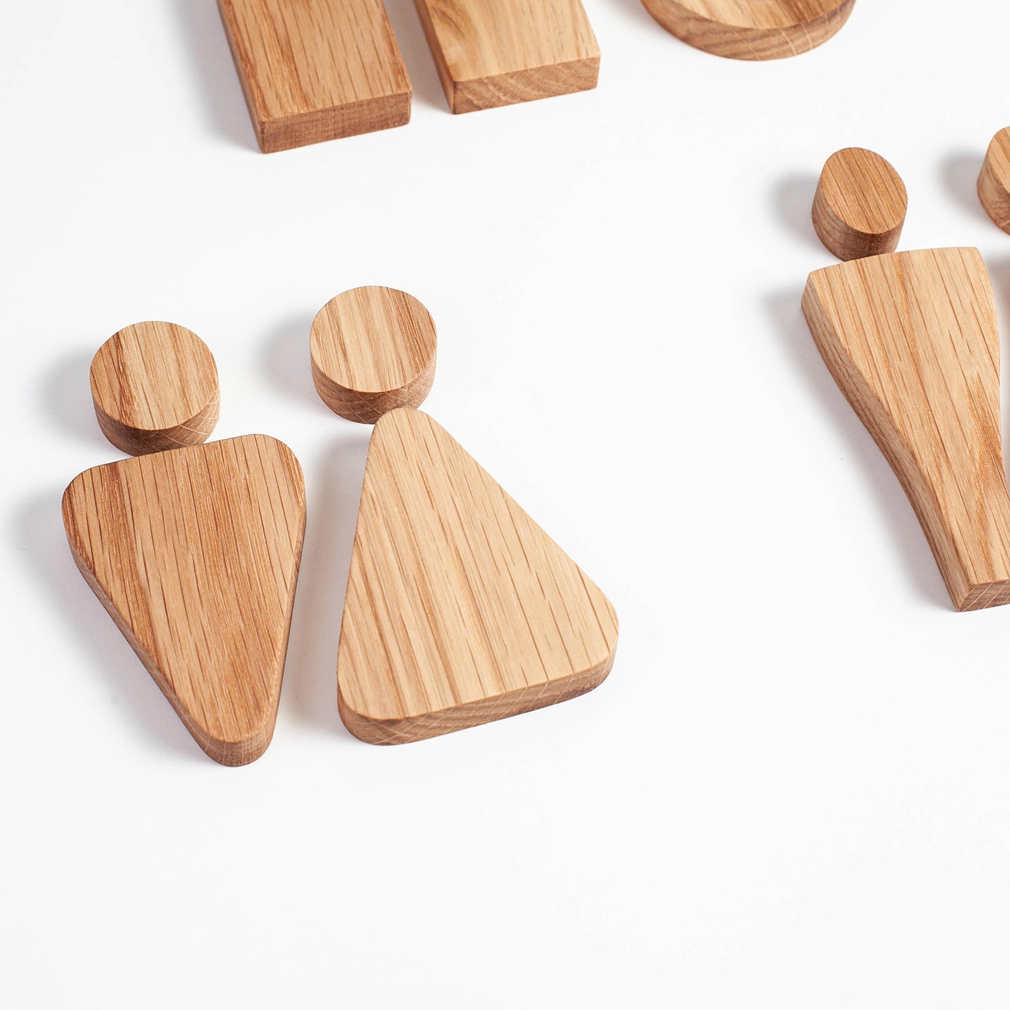 WC-Schild aus Eichenholz