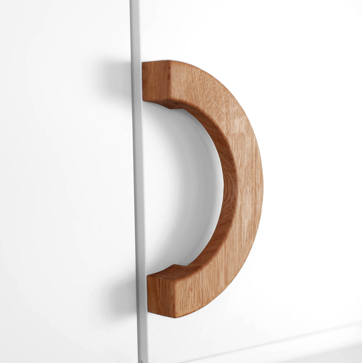 Oak Wood Knob Bagel – Minimalist Scandinavian Handle