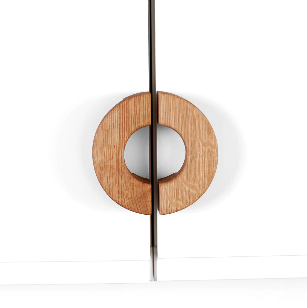 Oak Wood Knob Bagel – Minimalist Scandinavian Handle