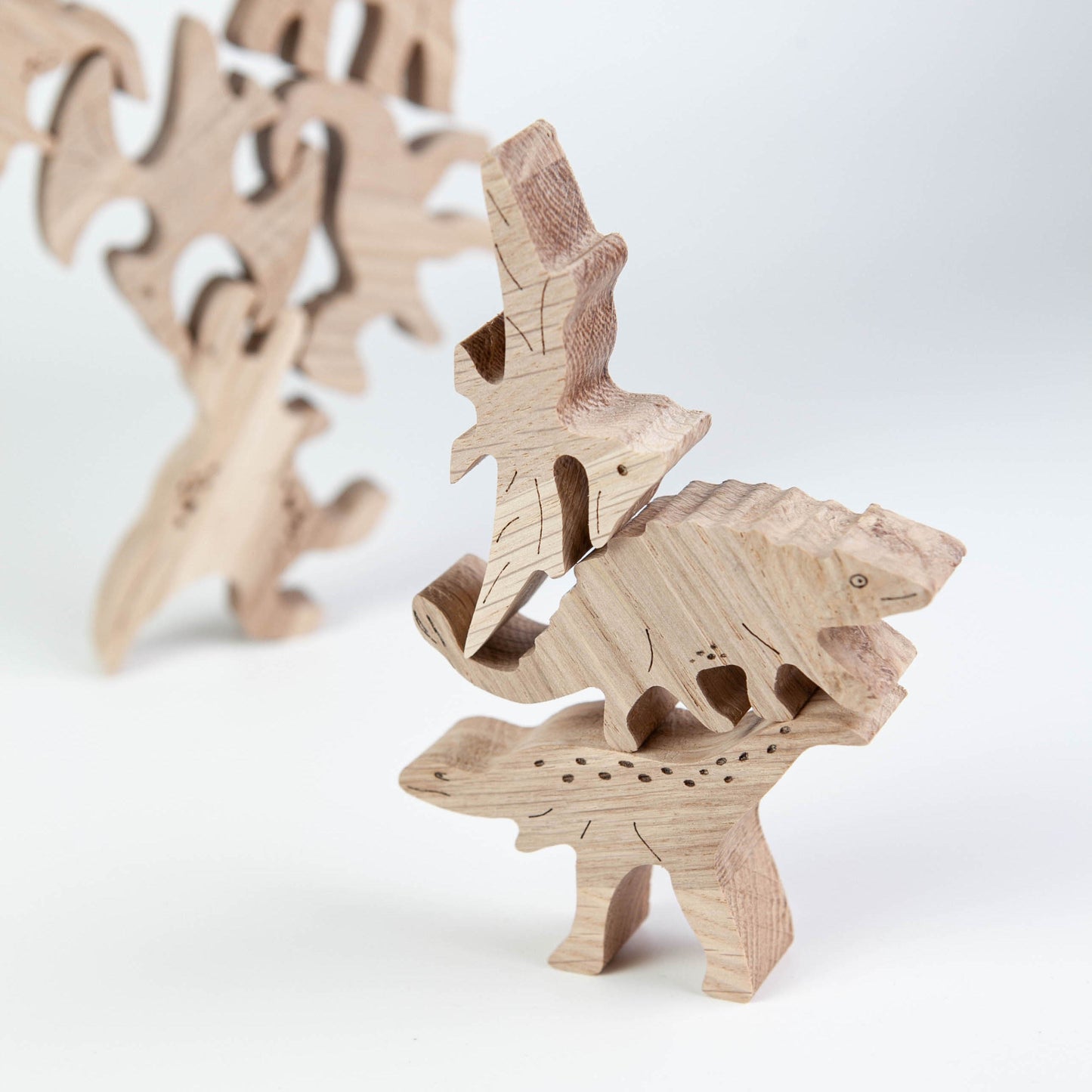 Stapelspiel aus Eichenholz "Dinosaurs"