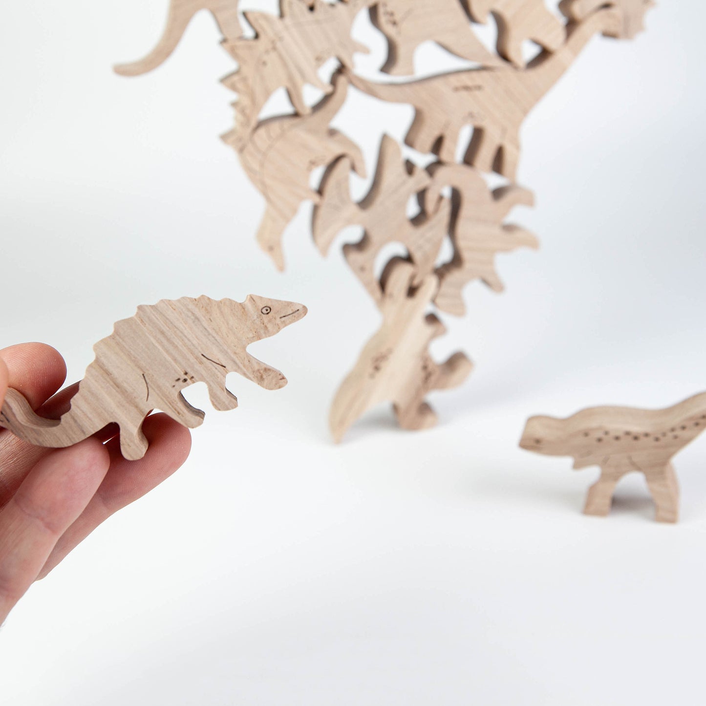 Stapelspiel aus Eichenholz "Dinosaurs"