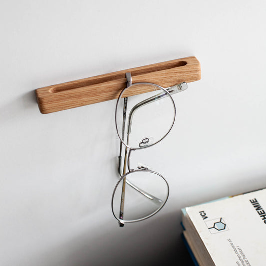 Eleganter Halter für Lesebrillen