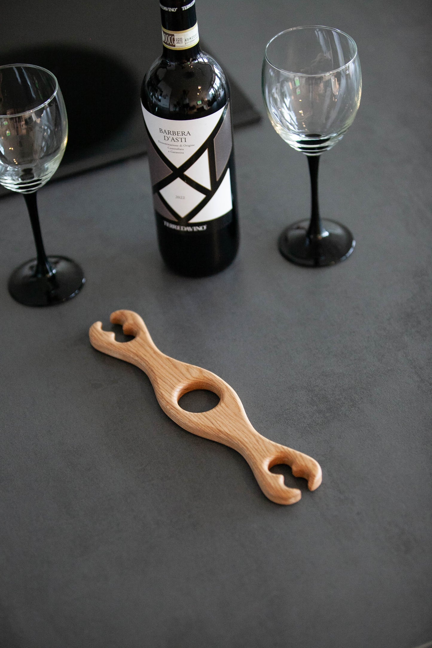 Weinglashalter aus Eiche