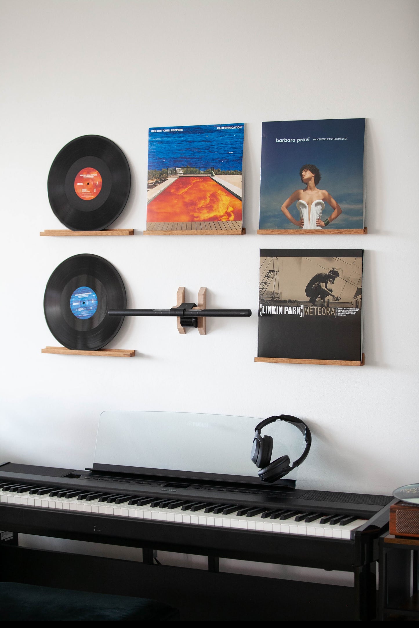 Oak Vinyl Record Wall Mount, No Drilling with 3M Adhesive
