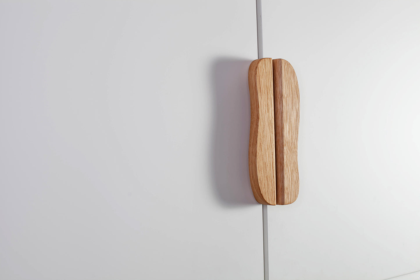 Poignées verticales en chêne pour meubles IKEA Wave