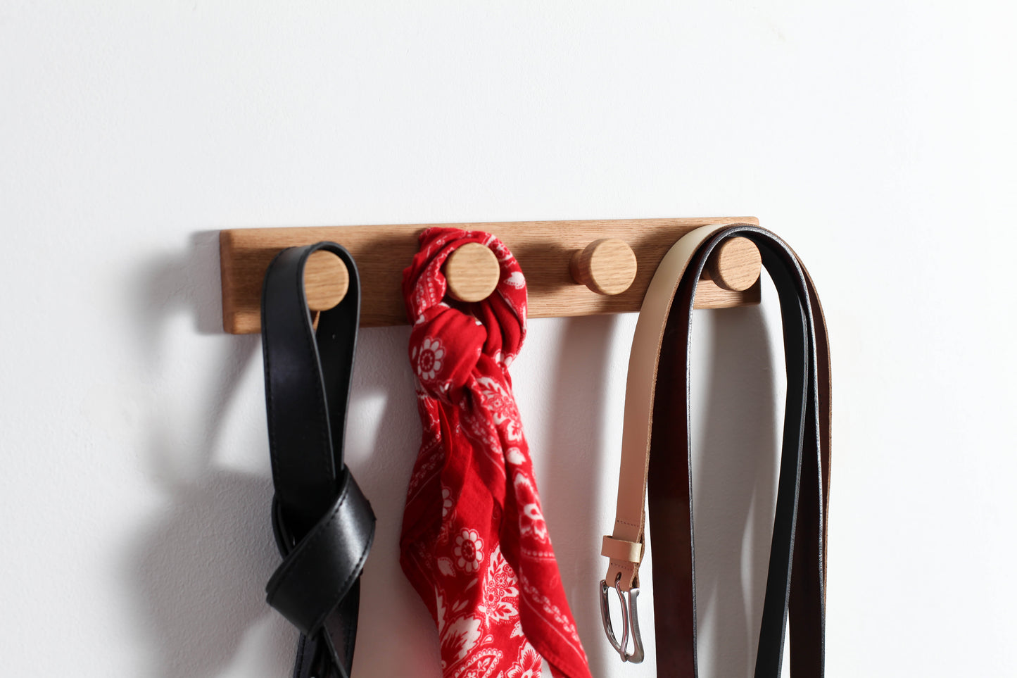 Wandgarderobe aus Eiche V2