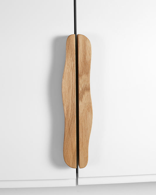 Poignées verticales en chêne Miura