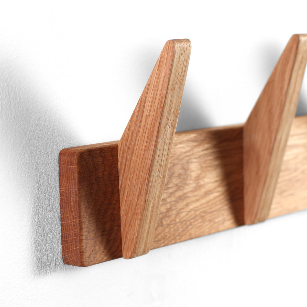 Wandgarderobe aus Eiche N1